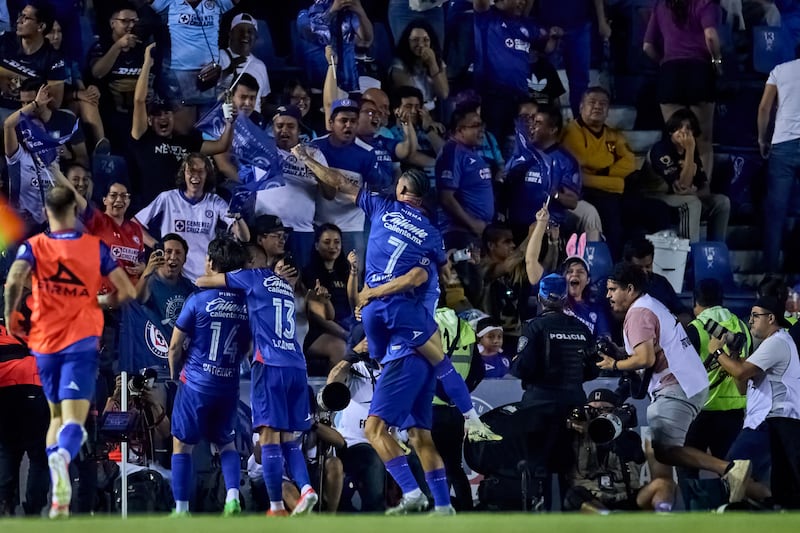 Cruz Azul enfrentará a Monterrey en semifinales.