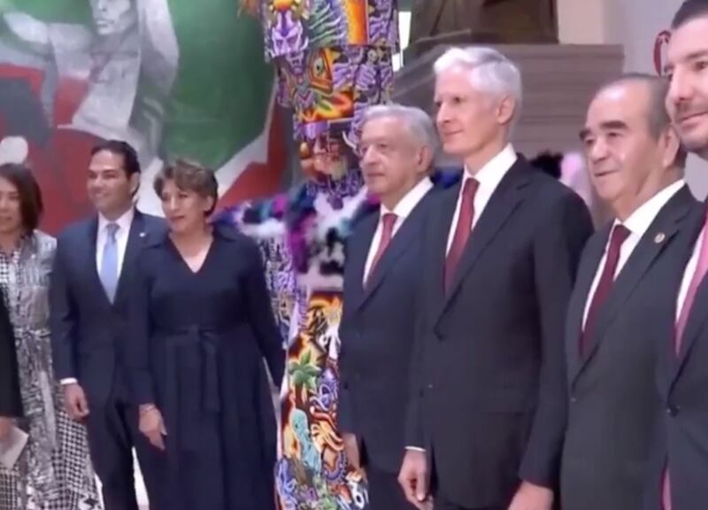 AMLO acude a toma de protesta de Delfina Gómez como gobernadora del Edomex