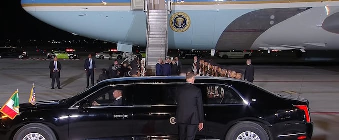 Biden y AMLO se encuentran en el Aeropuerto Felipe Ángeles