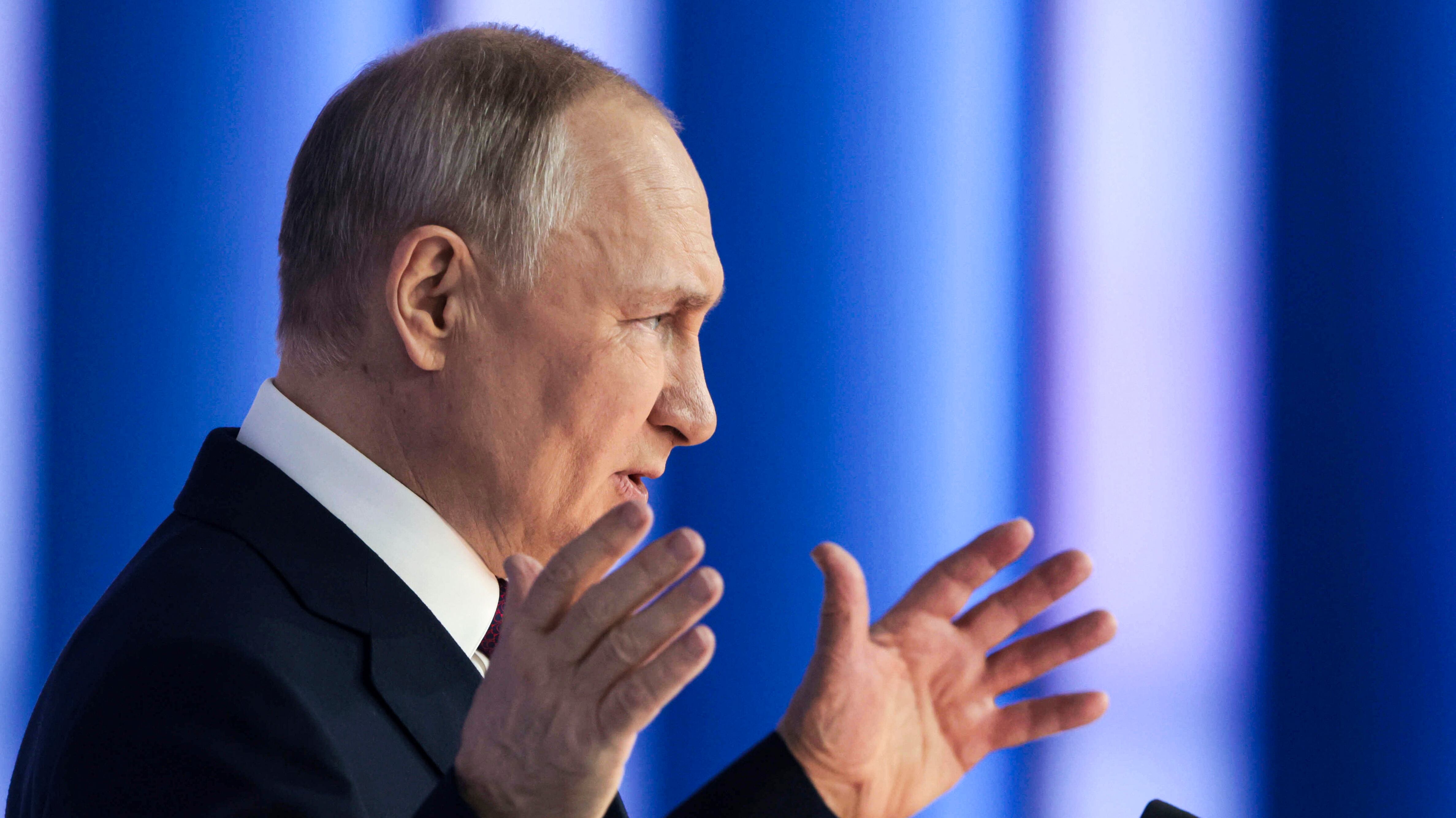 Rusia anunció suspensión de pacto de armas nucleares con Estados Unidos
