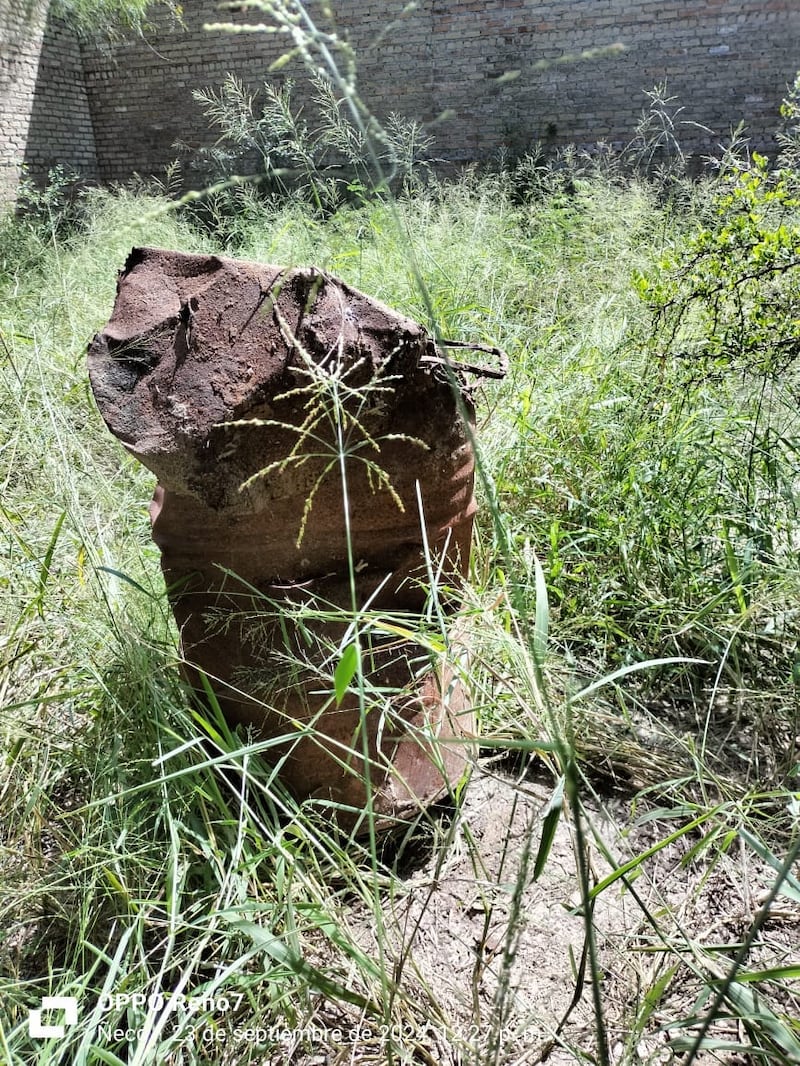 Tambos con restos óseos