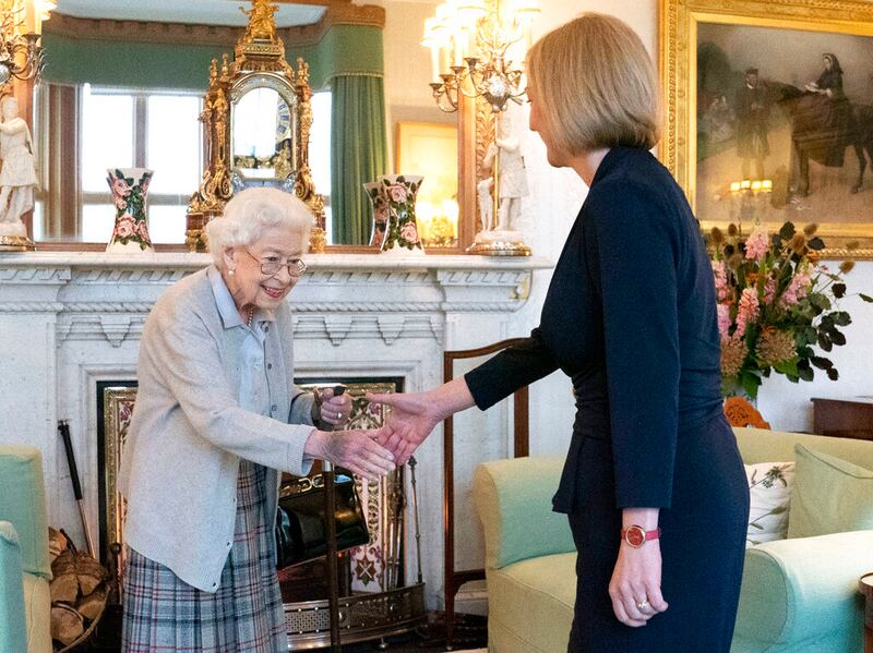 La Reina Isabel II la recibió en una finca escocesa.