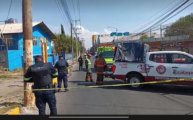 Fuga de amoniaco en Ecatepec provoca caos y tráfico en la zona