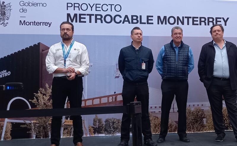 Guillermo Hernández, titular de Infraestructura Sostenible; Luis Donaldo Colosio Riojas, alcalde de Monterrey, Edgar Olaiz, director del Implan y Hernán Villarreal, secretario de Movilidad y Planeación Urbana.