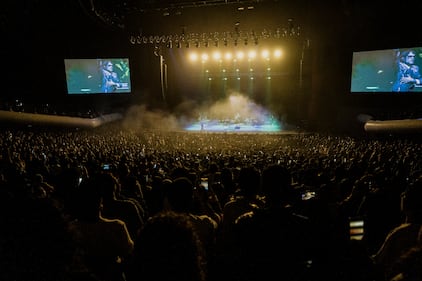 Después del lanzamiento de su disco “PO2054Z VOL II.”, el músico español compartió con sus fanáticos mexicanos un repertorio en donde plasmó algunas de las etapas más importantes de su carrera. La velada estuvo plagada de momentos emotivos, tomando en cuenta el significado que guarda esta presentación a nivel personal y profesional.