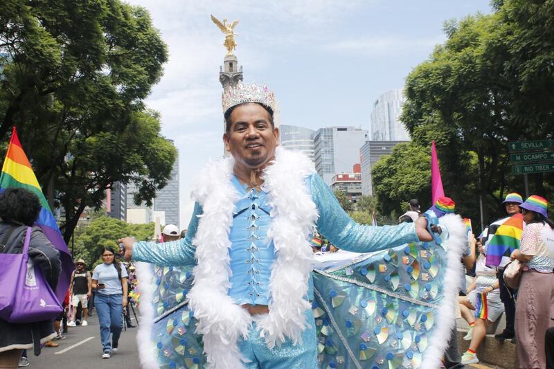 Marcha orgullo LGBT+ 2024 en CDMX