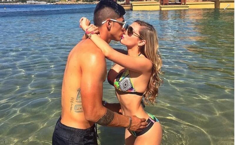 Alan Pulido e Ileana Salas