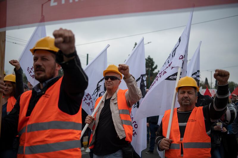 Miles de trabajadores de todo el mundo salen a las calles para conmemorar el Día del Trabajo.