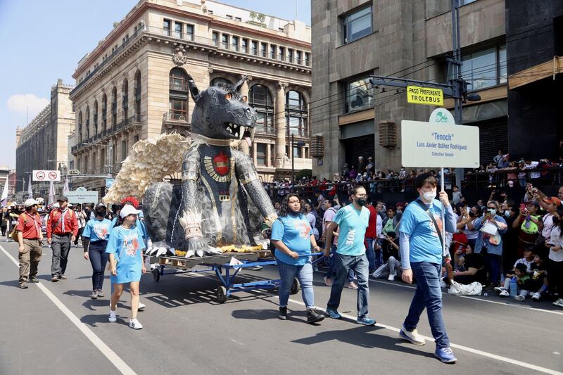 Se llevó a cabo el 14vo desfile y concurso de alebrijes monumentales del Museo de Arte Popular en las principales calles de la Ciudad de México.