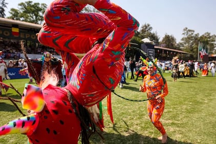 Música y trajes típicos animan la fiesta del Longines Global Champions Tour México