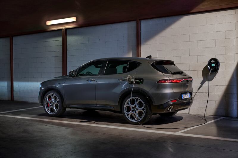 Alfa Romeo Tonale Plug-In Hybrid Q4, la versión más deportiva de la gama