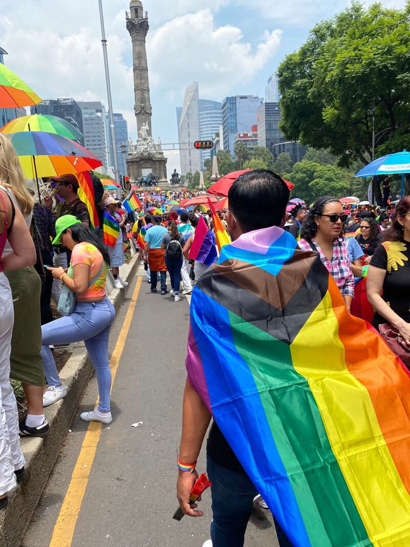 marcha del orgullo LGBT+ 2024 en CDMX