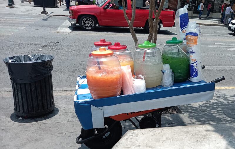 Tampoco se sabe si las aguas frescas están preparadas en condiciones de higiene.