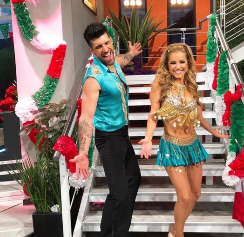 Celebridades se lucen en Las estrellas bailan en Hoy