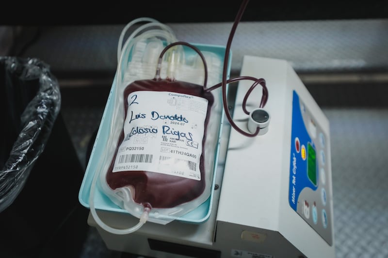 El alcalde de Monterrey fue el primero en donar sangre este 14 de junio, Día Mundial del Donante de Sangre.