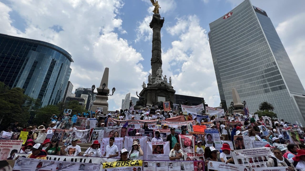 Miles de madres buscadoras marcharon para exigir la búsqueda y aparición de sus hijos en CDMX.