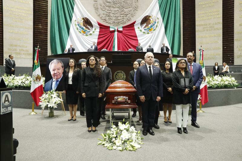 Homenaje a Muñoz Ledo en Cámara de Diputados destaca legado democrático