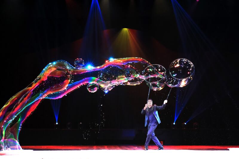 “Gazillion Bubble Show”