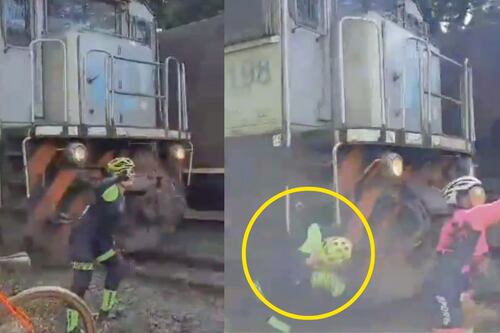 Ciclista es golpeada por tren al intentar tomarse una selfie