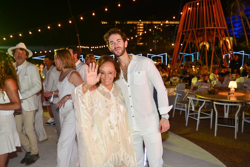 Elegancia y tradición en la Fiesta de Blanco que inaugura el prestigioso Abierto Mexicano de Tenis