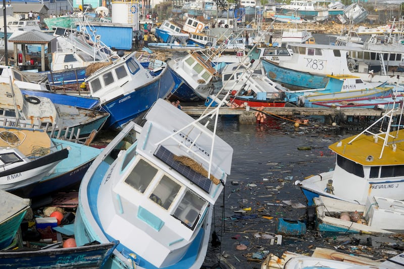 Daños, destrucción, damnificados y compras de pánico ha dejado el ciclón a su paso por el Mar Caribe.