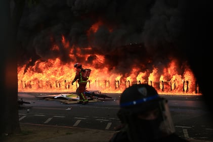 Miles de trabajadores de todo el mundo salen a las calles para conmemorar el Día del Trabajo.