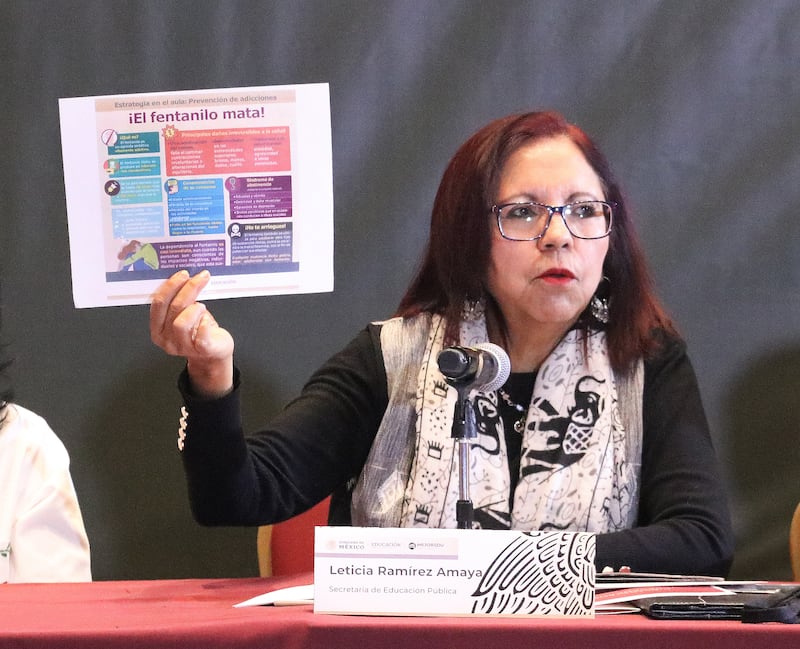 Leticia Ramírez Amaya presenta la campaña contra el fentanilo en escuelas secundarias y de bachillerato