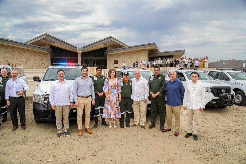 Miguel-Torruco-Marqués-Marina-del-Pilar-Ávila-Olmeda-en-su-gira-por-Baja-California