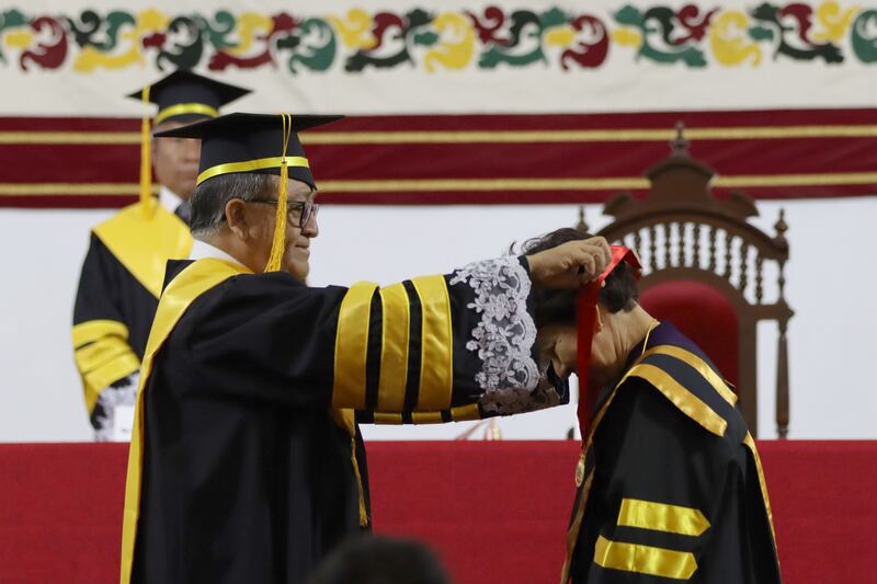 María Lilia Cedillo  recibe Doctorado Honoris Causa de la Universidad Nacional de Trujillo