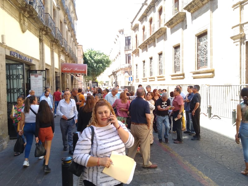 Hubo participación de edificios públicos y privados en todo el estado.