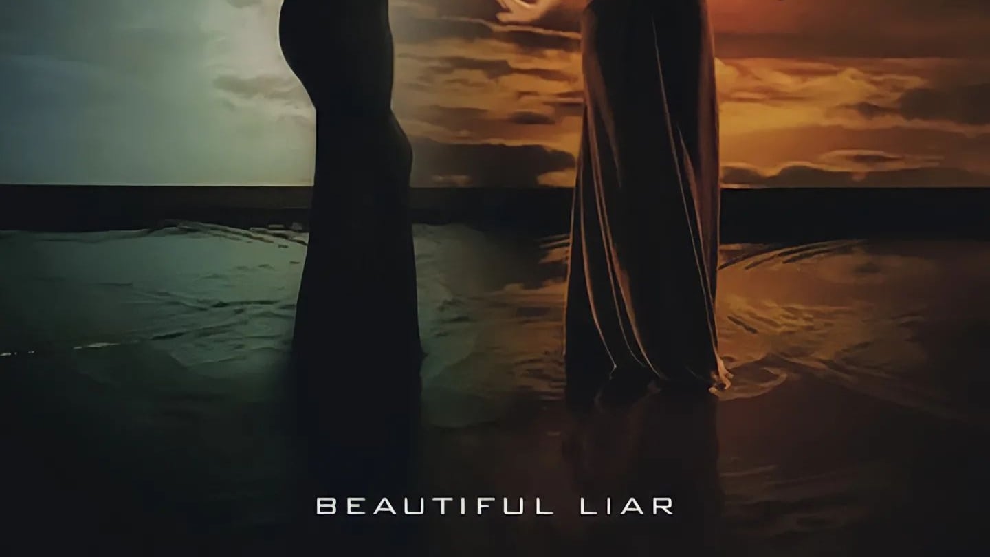 'Beautiful Liar' el tema y video musical que unió a Beyoncé y Shakira cumple 15 años de su lanzamiento y sigue generando la misma euforia de ese entonces.